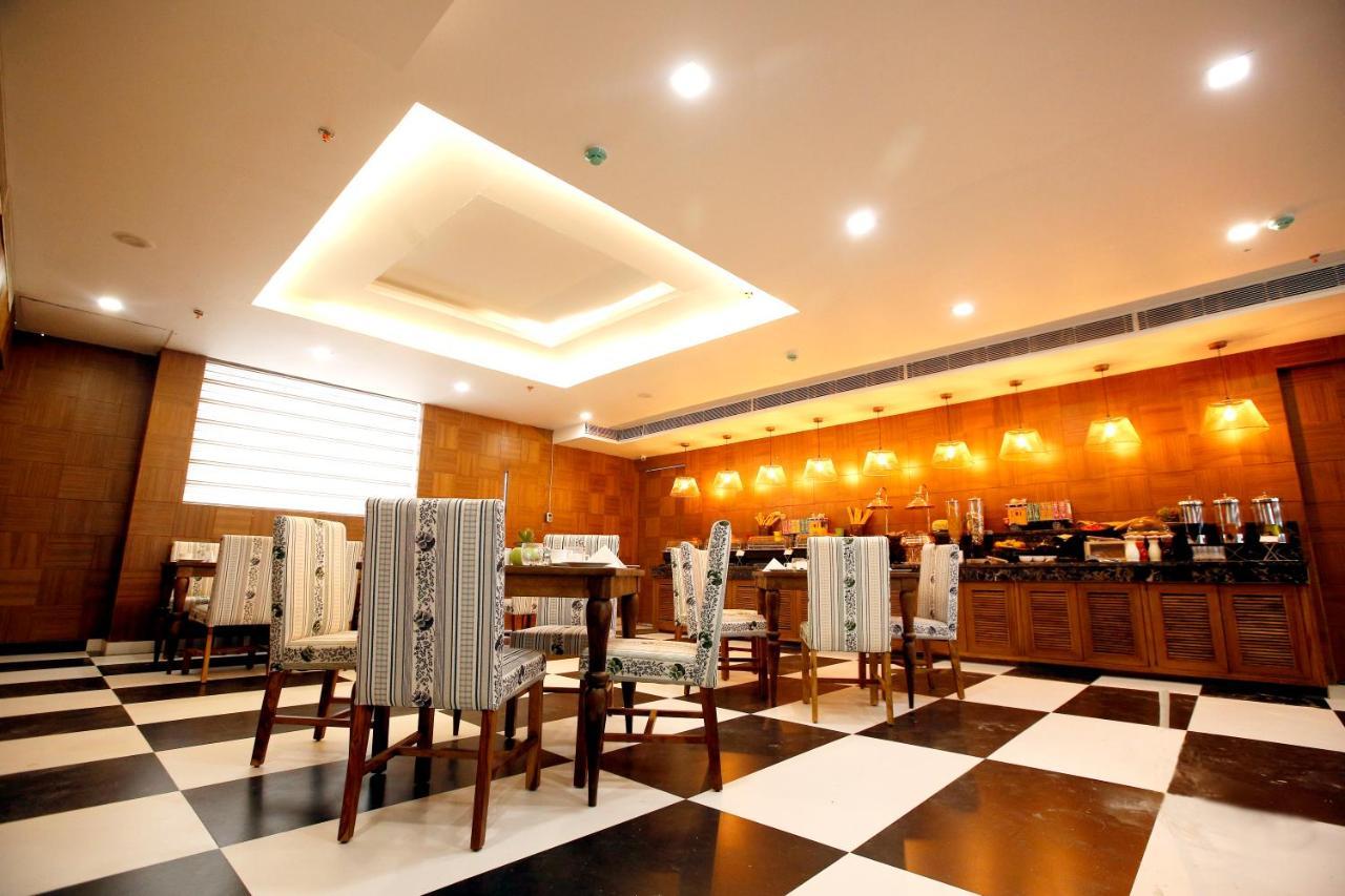 The Fern Residency Noida酒店 外观 照片